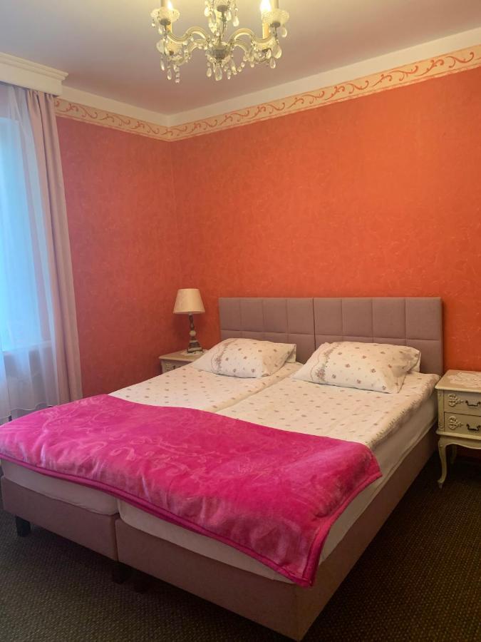Hotelik Хелмно Екстер'єр фото